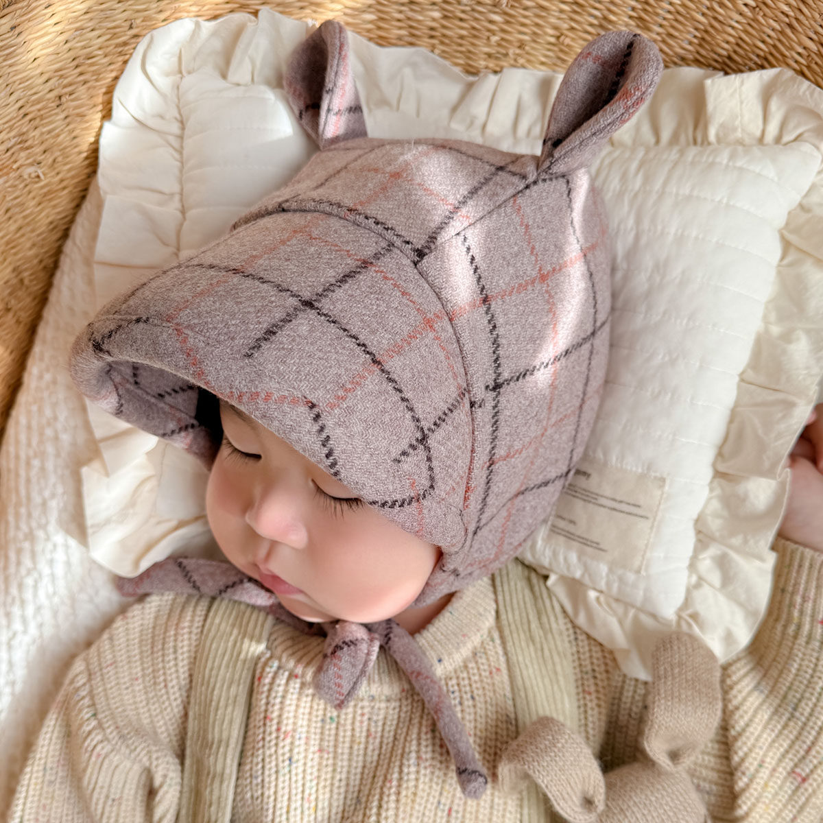 婴儿帽子可爱小熊羊毛格子护耳保暖大檐防晒男女宝宝遮阳帽秋冬季