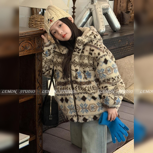 女童外套费尔岛冬2026新款加绒羊羔毛上衣儿童冬装连帽摇粒绒棉服