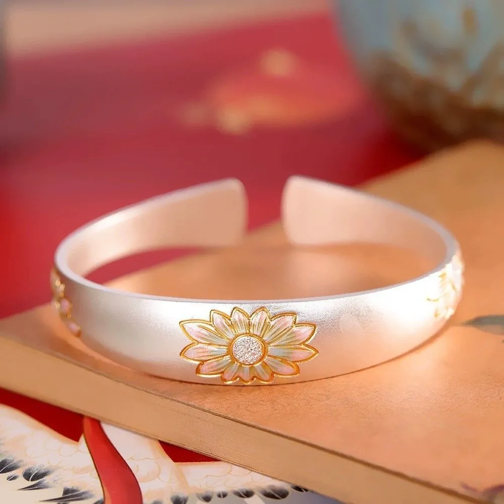 8556号足银999.9太阳花开口女设计款新中式描金花朵气质百搭手镯