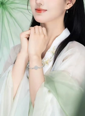 足银999小众设计弯管镶钻四叶草环环相扣手镯ins手链直播爆款