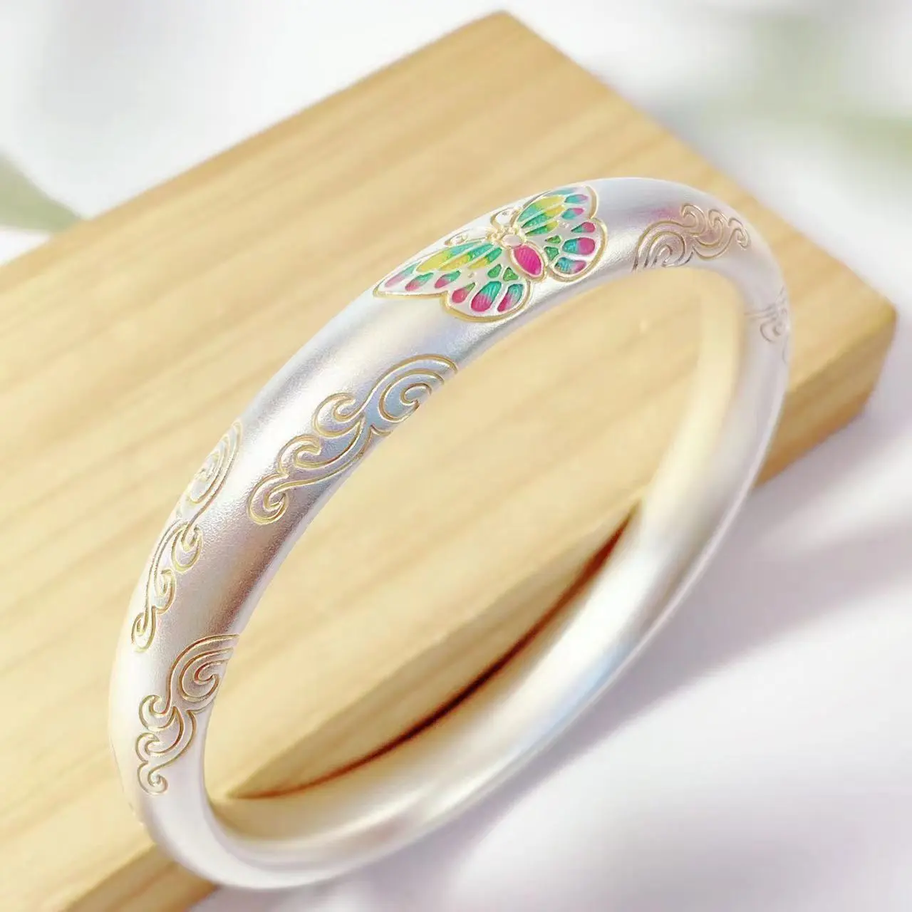 中国金铺足银9999手镯女闭口珐琅彩蝴蝶新中式祥云纯银镯子送礼物