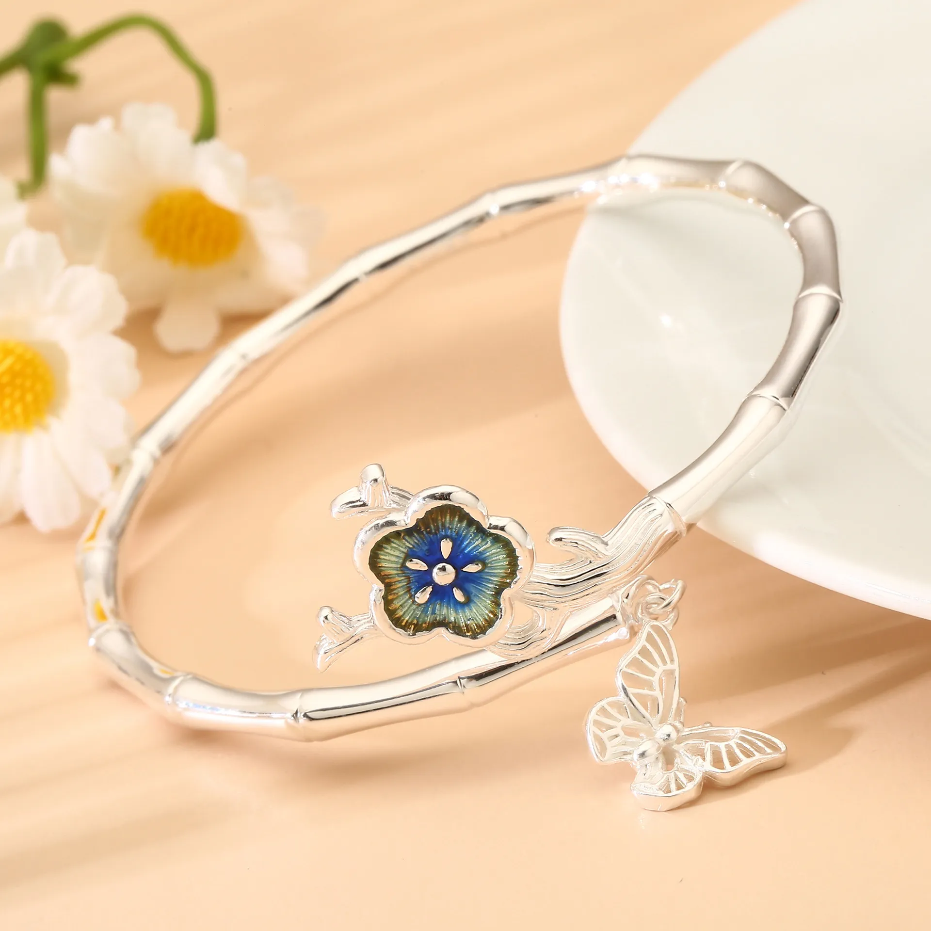 中国金铺9999足银手镯珐琅梅花蝴蝶开口镯子气质时尚百搭纯银手环