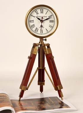 印度进口轻奢样板间书房金属桌面装饰做旧三脚架式座钟影式剧摆件