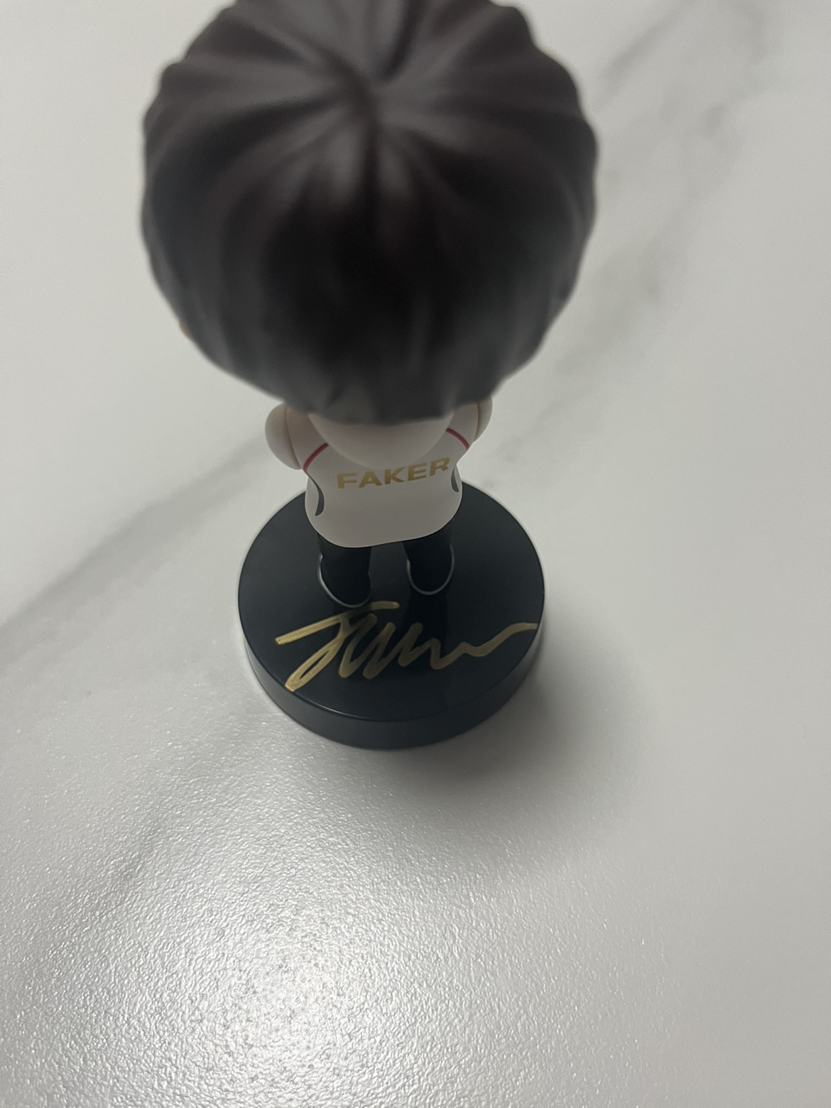 Faker亲笔签名玩偶手办  2025年冠军款