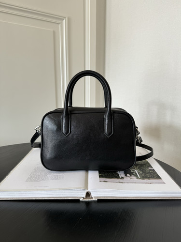 ZOEYLEE 进口植鞣牛皮宽宽 小保龄球包单肩斜挎手提包女包