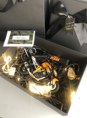 ktm公爵1290模型仿真机车模型1 12杜克390情人节520节日礼品