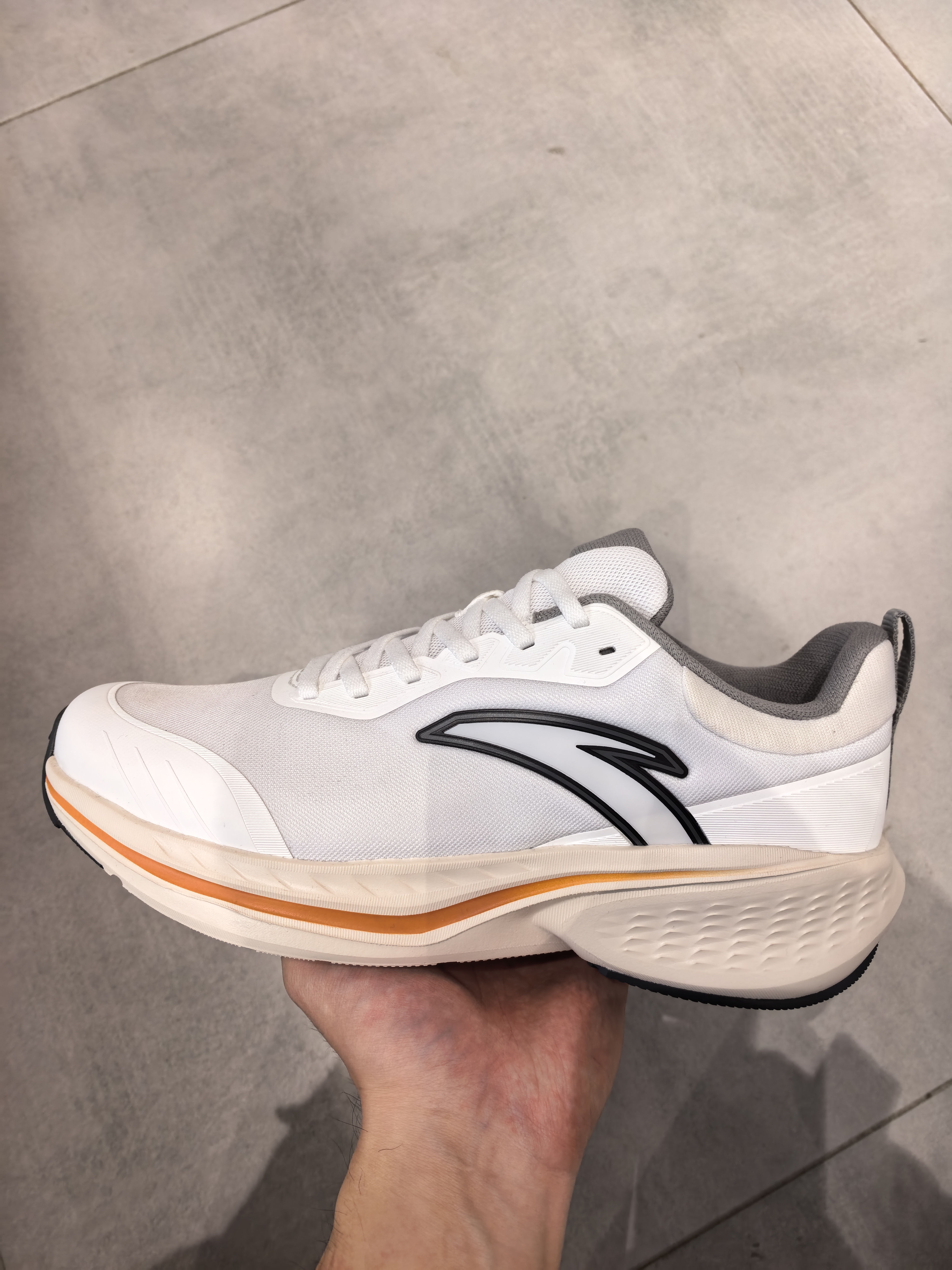 2025冬季新款热卖男子百搭舒适透气休闲运动跑步鞋112545519