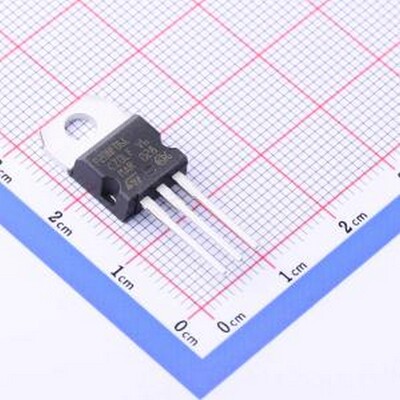 STP20NF06L 场效应管(MOSFET) 1个N沟道 耐压:60V 电流:20A TO-22