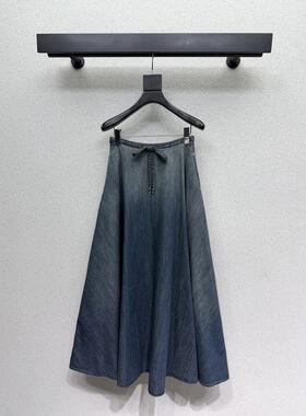 2026年夏季新款牛仔风系带半身裙女百搭中长款A字裙休闲百褶裙