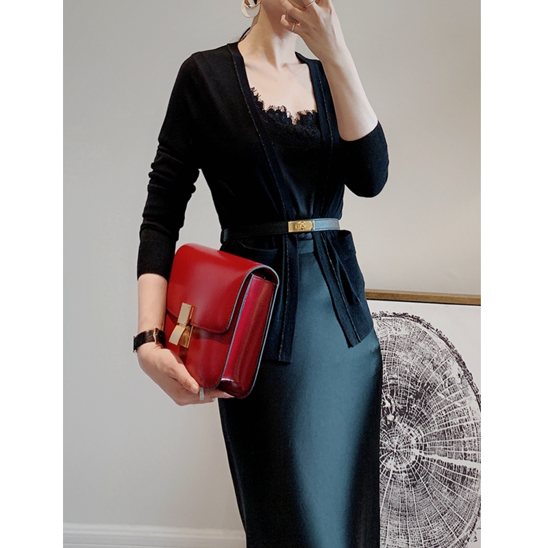 美丽诺羊毛V领修身显瘦针织衫