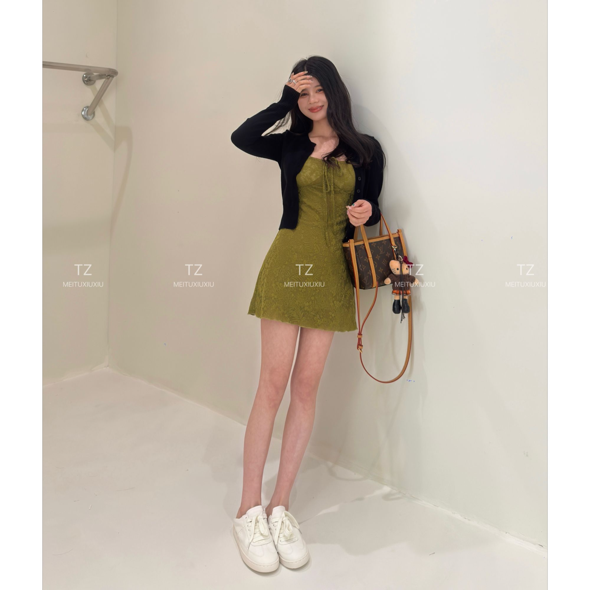 【婷子定制】~150小个子春夏款行走的反光板吊带连衣裙F13