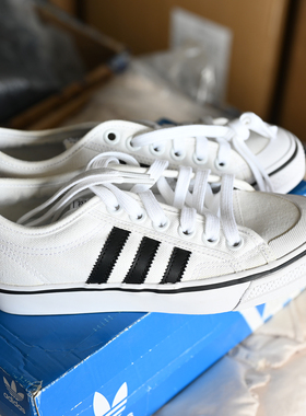 Adidas/阿迪达斯 三叶草 Nizza 男女轻便耐磨运动休闲板鞋 CQ2333