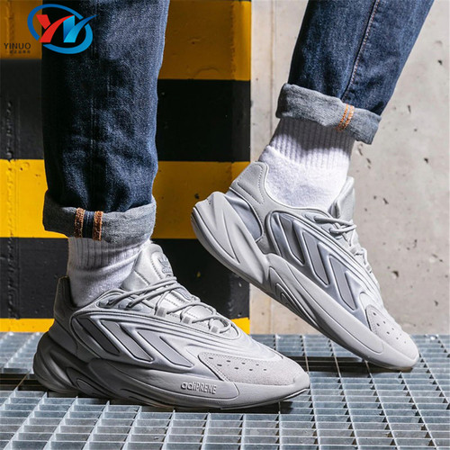 Adidas三叶草男女同款跑步鞋