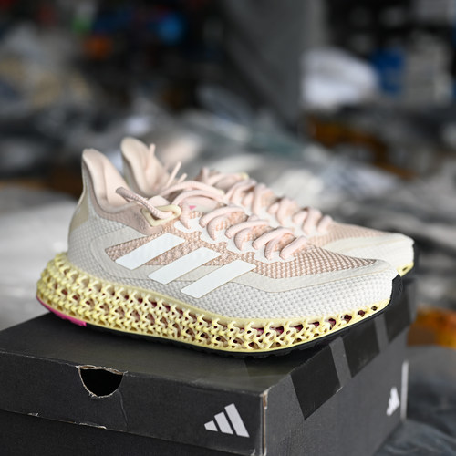 阿迪达斯女子减震透气运动跑步鞋