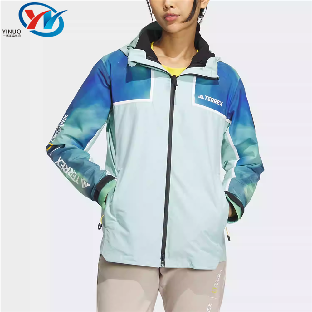 Adidas/阿迪达斯 女子拼色三合一抓绒内胆运动冲锋衣外套 IL8984