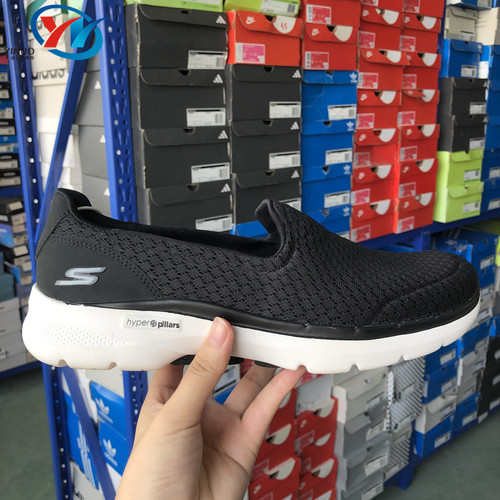 斯凯奇女子一脚蹬休闲鞋