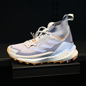 阿迪达斯 Terrex Adidas Free Hiker 女子高帮户外功能鞋 HP7499