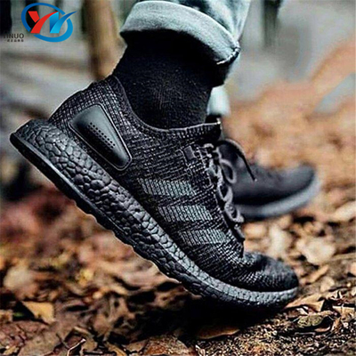 阿迪达斯男女缓震运动跑步鞋