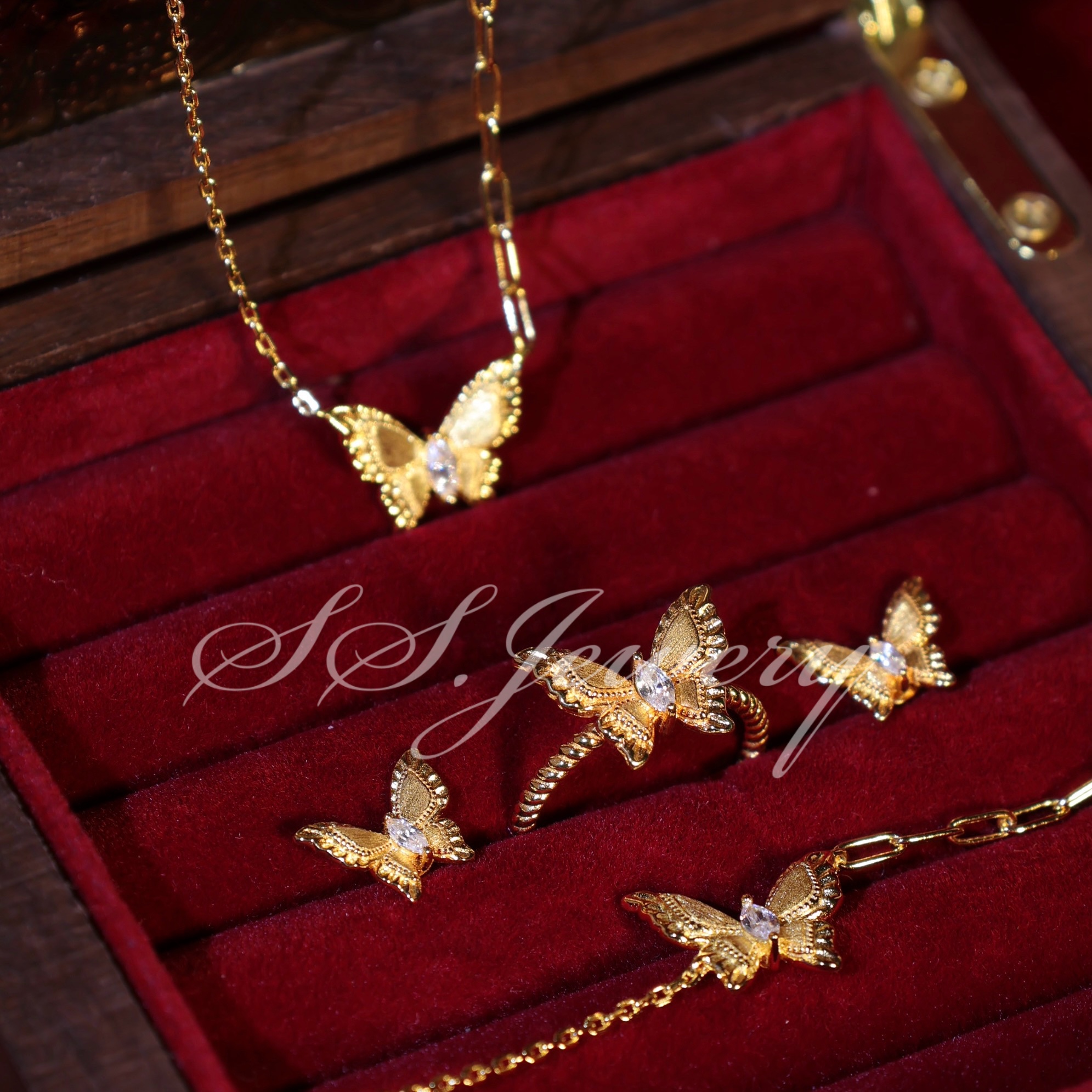 SSJEWELRY拉丝梦幻蝴蝶项链手链
