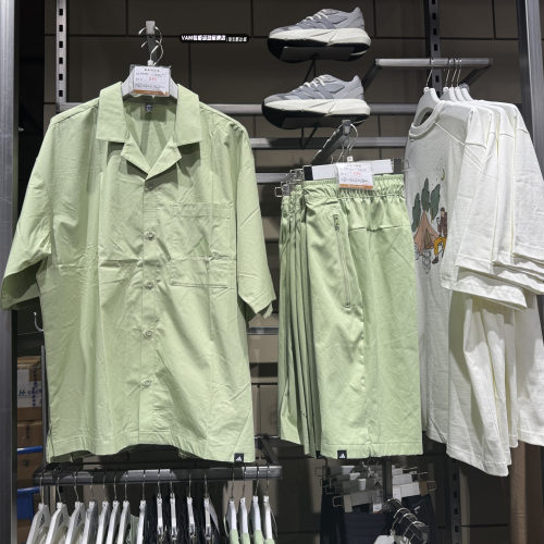 正品Adidas阿迪达斯男子梭织衬衫式短袖印花翻领半袖T恤 JL6056