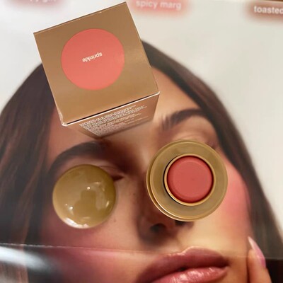 8 Colors Lip Glosses Plump Moisturizing Lip Glaze Ribbon