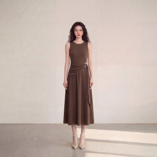 高级感显瘦 咖色气质复古背心连衣裙收腰A字中长款 艾格法式 无袖