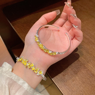 【饰全饰美】繁华似锦桂花月挂花朵手镯小红书同款开口可调节手环