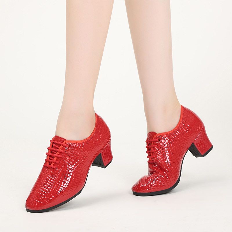 软底透气真皮舞蹈鞋专用红色中跟