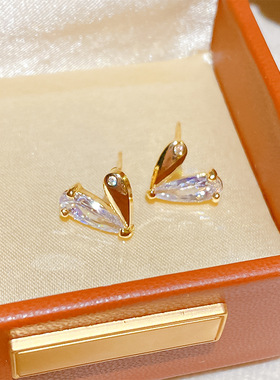 925银针微镶精致小桃心耳钉 女百搭气质可爱简约珍珠耳环耳饰品