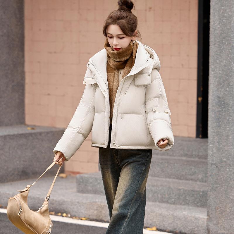 224冬季新款时尚短款泡WN6108-1芙新绒国标90小羽绒服女个子外套W