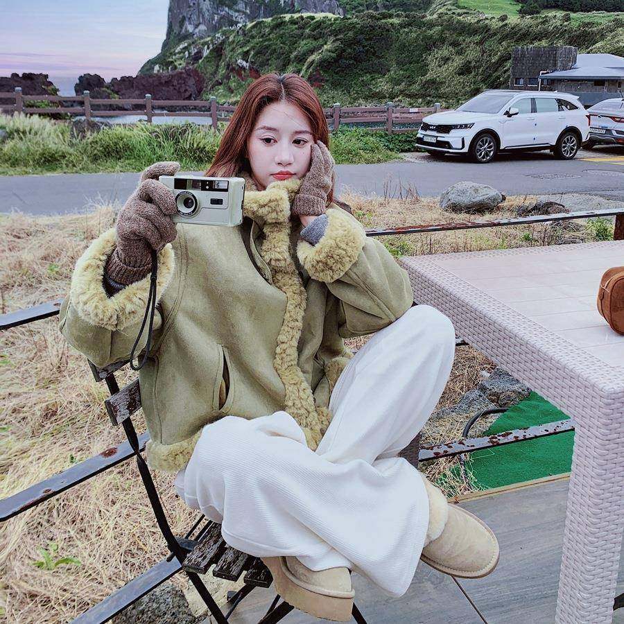 绿C17-826色仿皮毛巨一加体外套女小个子冬机新款好看厚保暖羊羔