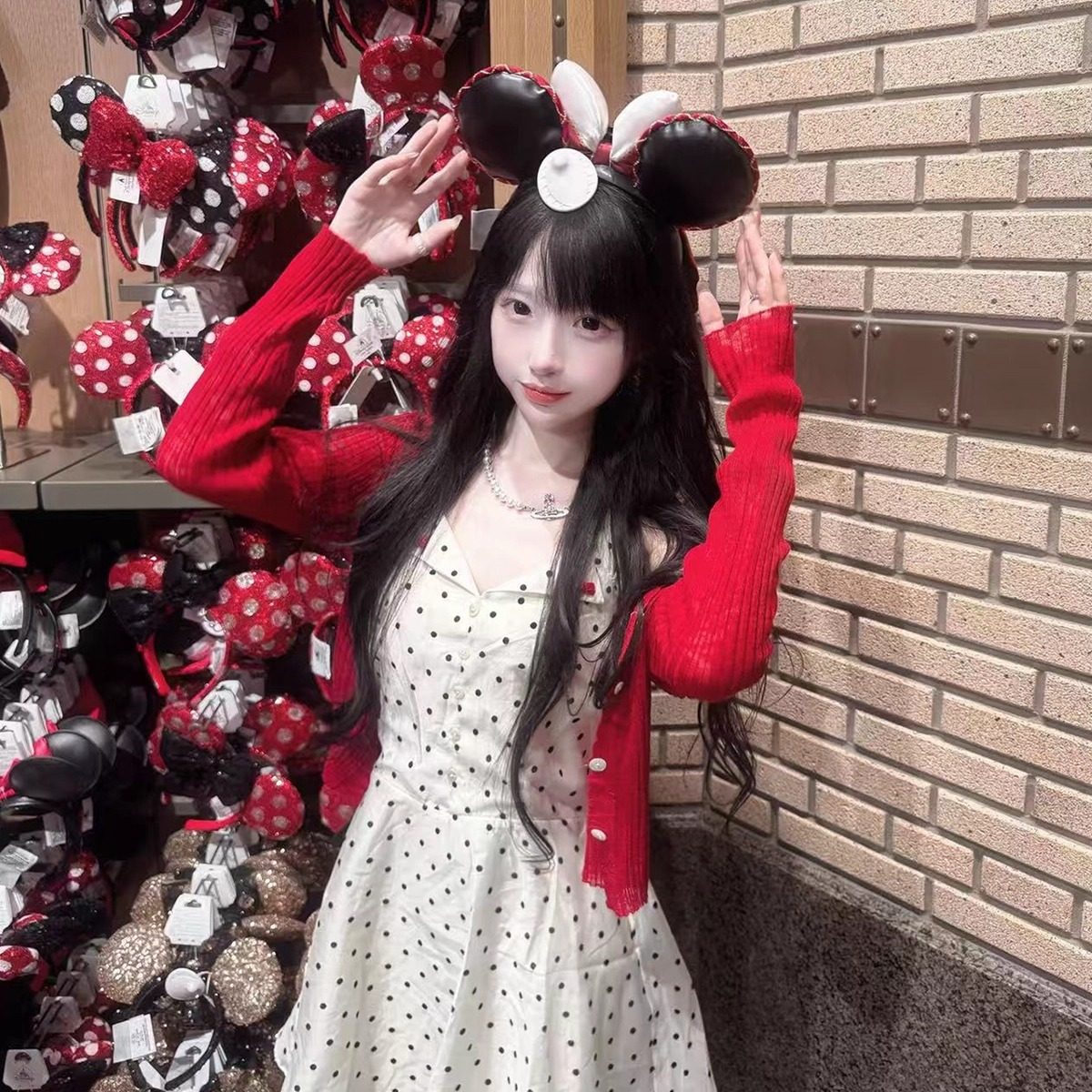 BBING甜饼 波点缪斯 温柔复古挂脖收腰天丝吊带连衣裙&红色开衫,女装/女士精品,连衣裙,淘宝优惠券,粉丝福利购,淘宝优惠卷