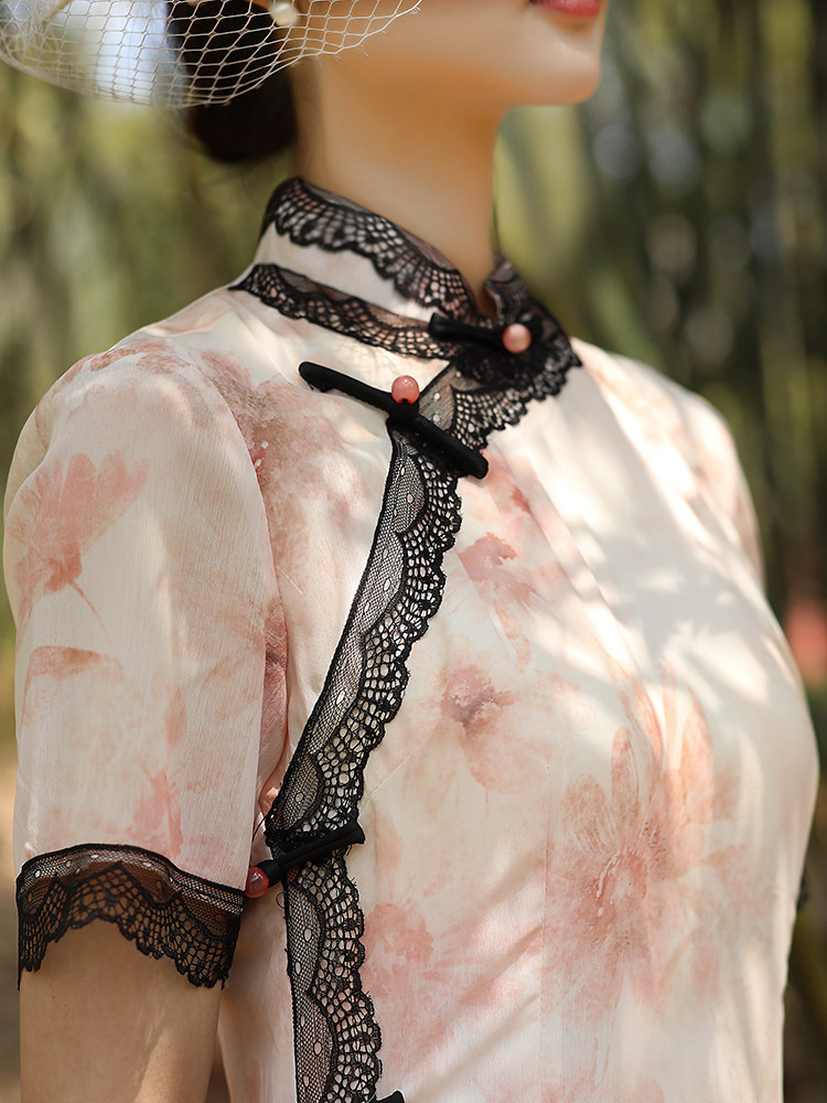 새로운 중국 스타일 치파오 2024 새로운 여성의 여름 개선 어린 소녀 복고풍 공화당 스타일의 일일 긴 드레스