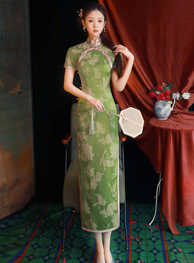 绿色旗袍2024新款改良年轻款少女气质高端素雅日常可穿长款连衣裙