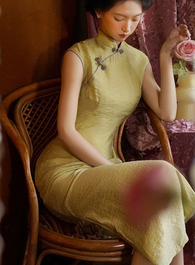 黄色复古旗袍2025新款高端大气上档次高考送考旗开得胜长款连衣裙