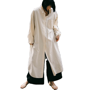 春夏长款衬衫女新款简约宽松过膝纯色防晒衬衣韩版时尚百搭薄外套