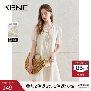 KBNE连衣裙女国风新中式盘扣娃娃裙2026夏季新款蕾丝宽松气质裙子