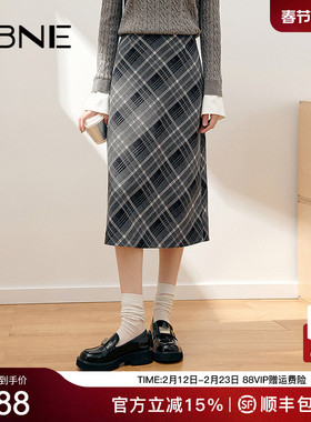 KBNE半身裙女裙子秋冬款2026秋季新款格子字裙今年流行爆款半裙