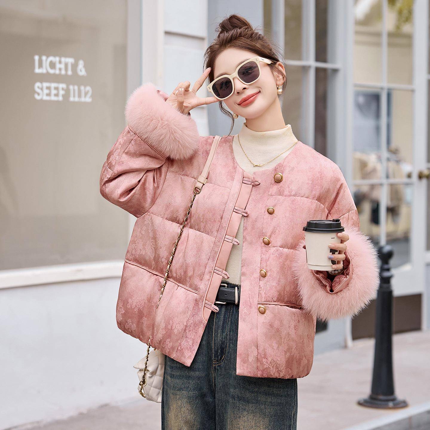 羽绒服女2025冬季新款新中花式国风提盘套扣狐HAH8136-1狸毛袖口