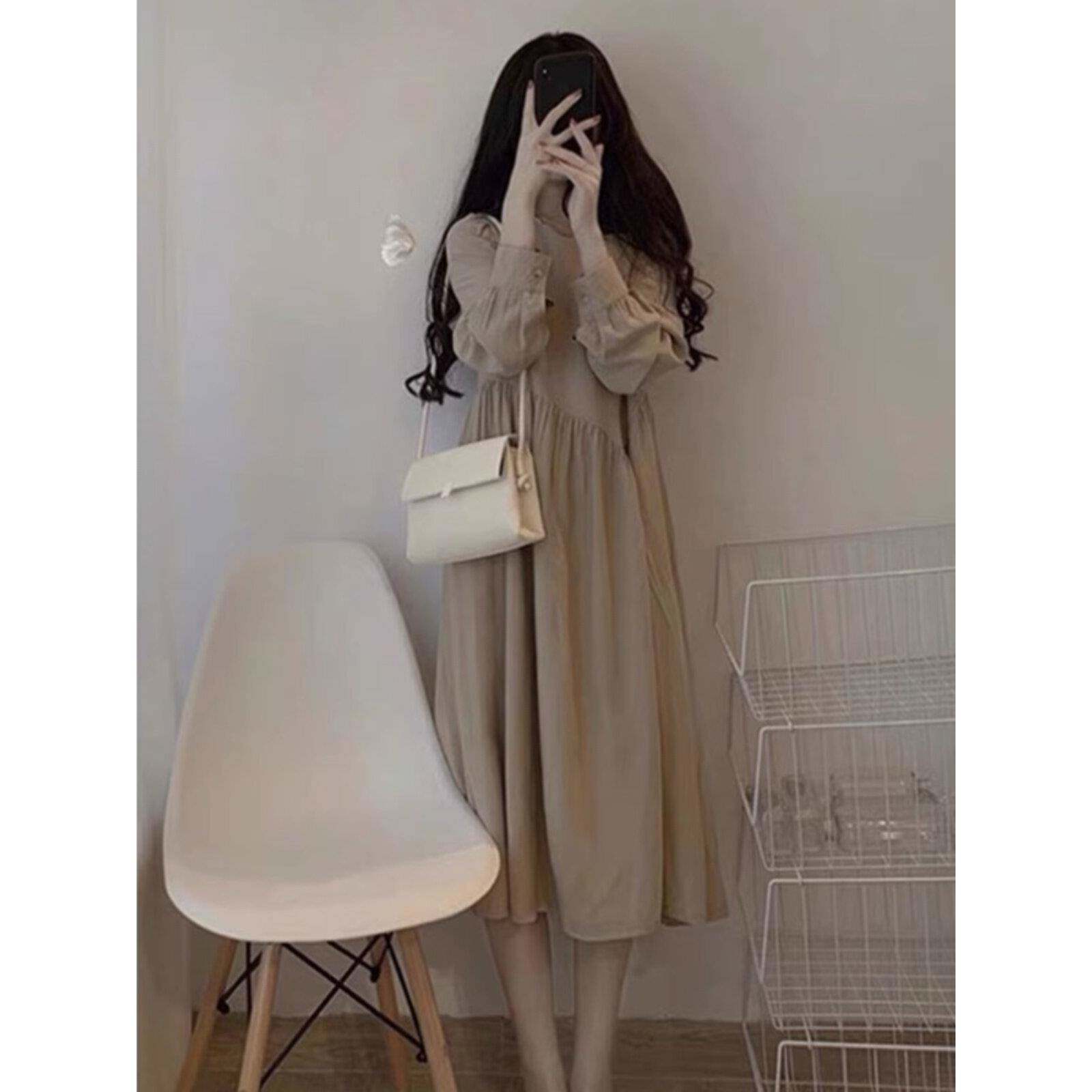 欧洲春季2025新款女士慵懒风格修身长裙高品质宽松盖腹长袖连衣裙