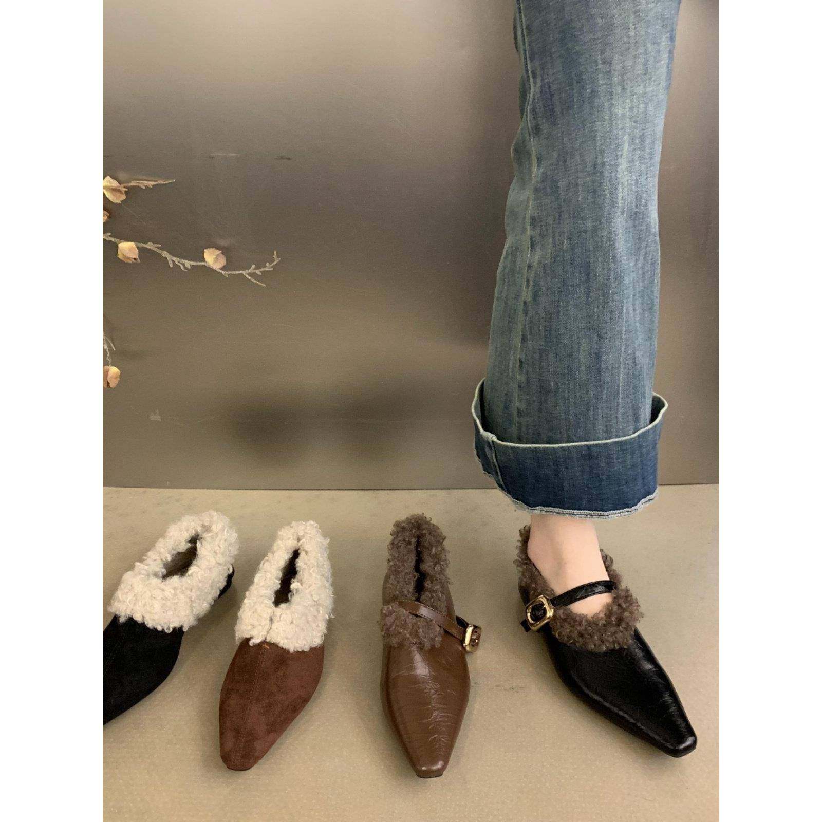 潮牌毛毛鞋女秋冬加绒棉瓢鞋森系尖头浅口羊羔豆豆鞋船鞋平底单鞋
