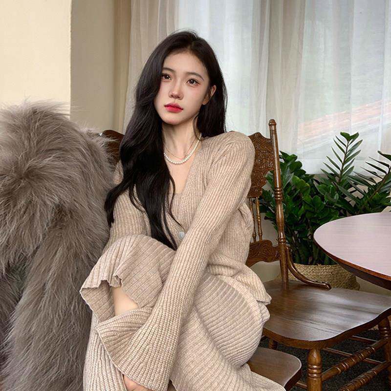 欧洲站2024秋冬女装新款高级感气质针织毛衣吊带洋装子两件式套装