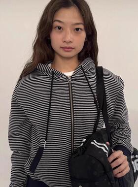 【现货】韩国aeae条纹慵懒风覆古连帽字母刺绣宽松卫衣开衫外套女