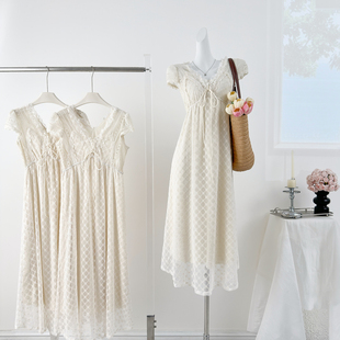 法式 V领长裙蕾丝气质显瘦A字裙高腰茶歇裙夏 重工手作连衣裙