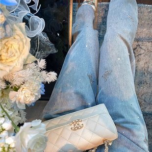 牛仔裤女烫钻流星雨带钻高级感弹力喇叭裤春季新修身瘦气质微喇裤