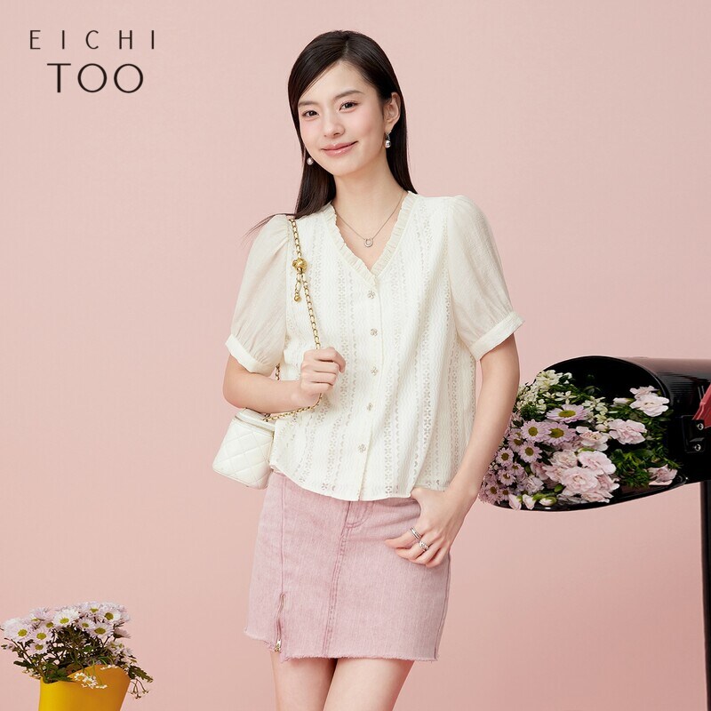 爱居兔夏季新款蕾丝拼接面料时尚短袖雪纺衫