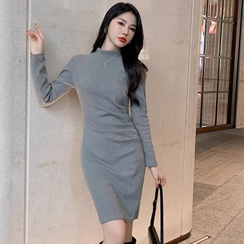 修身显瘦内搭中长款包臀裙