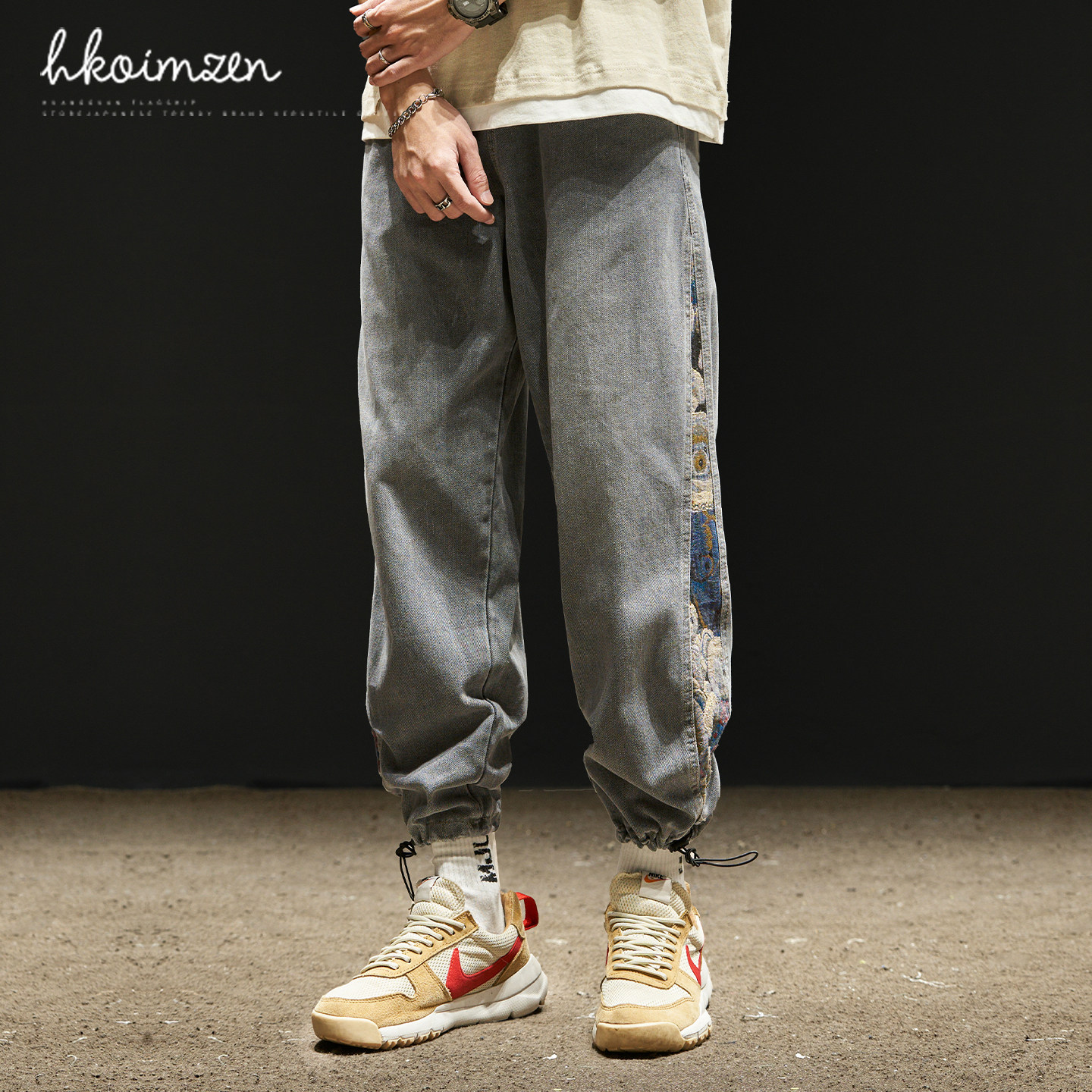 thumbnail for 牛仔裤男士春秋款束脚裤男生复古刺绣裤子夏季美式工装裤春季男裤