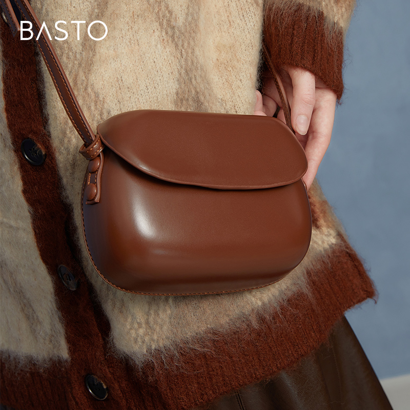 百思图商场同款时尚百搭潮流复古迷你马鞍包单肩斜挎包女X2782DX2