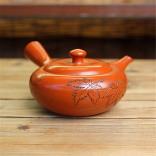 日本常滑烧已故巨匠山田宝生作 枫叶千羽拭横手侧把急须壶 清风雕